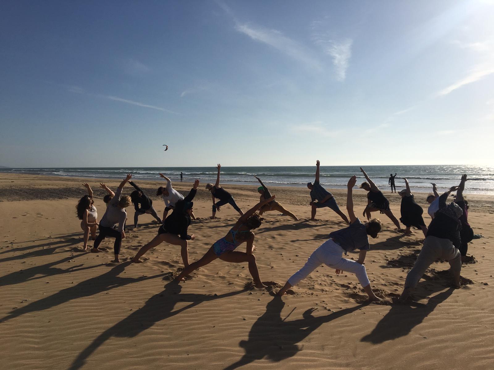 Yoga en la playa en Valencia